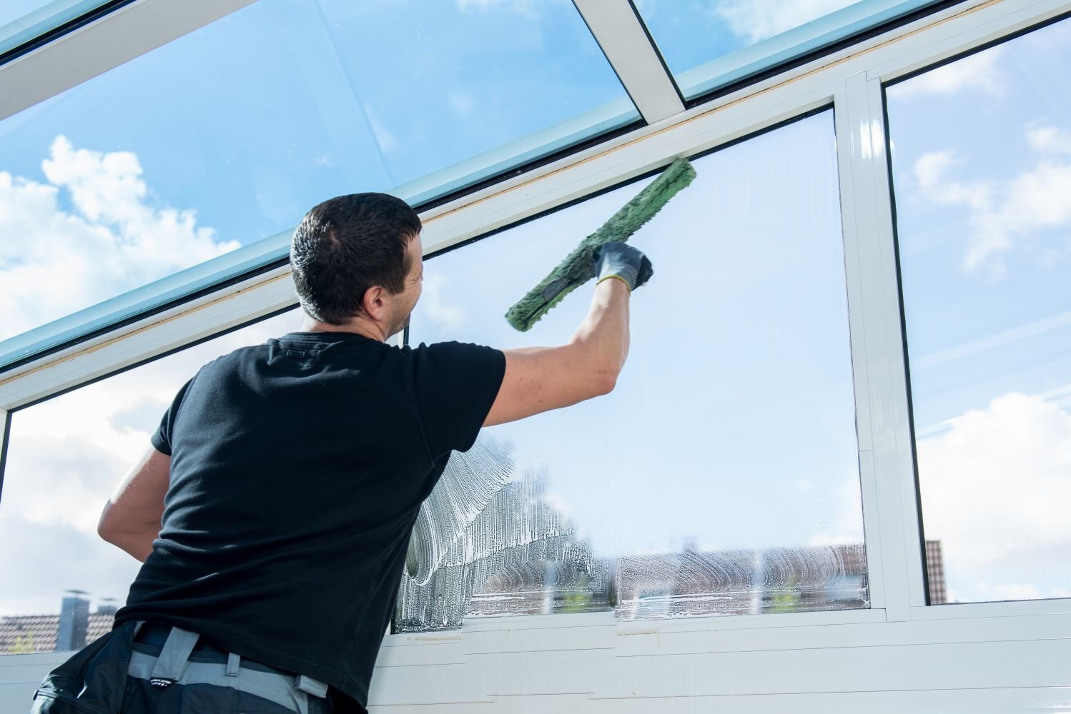 window glass cleaning services 1680977